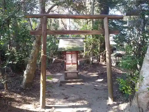 白鳥神社の鳥居