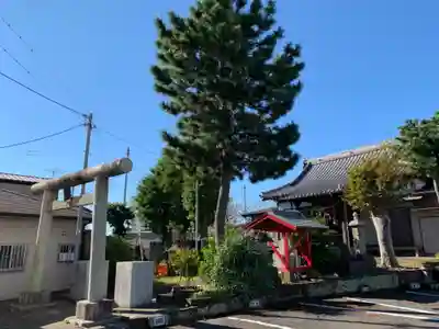 米倉稲荷神社の鳥居