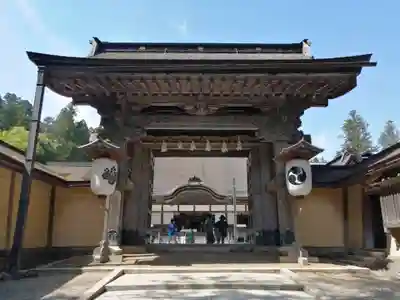高野山金剛峯寺の山門・神門