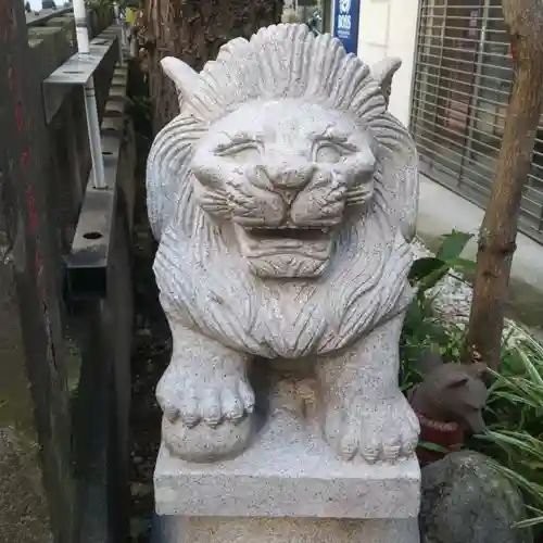 讃岐小白稲荷神社の狛犬