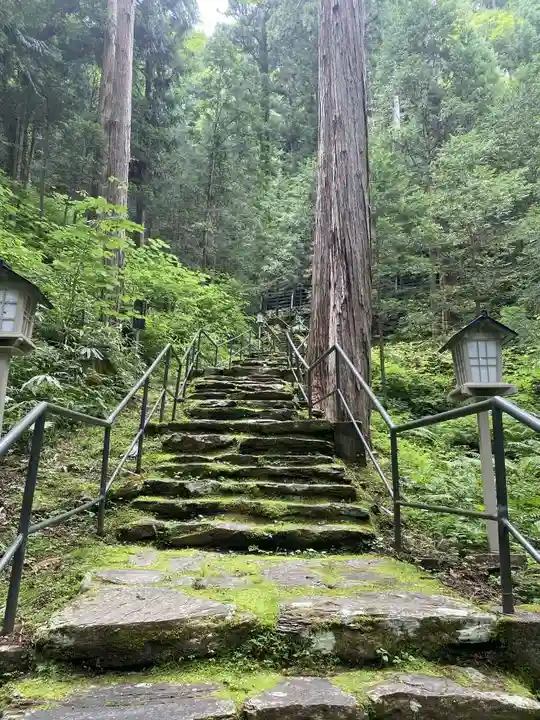御嶽神社(王滝口)里宮(長野県)