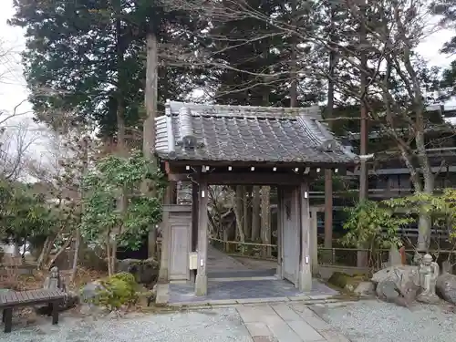 長安寺の山門