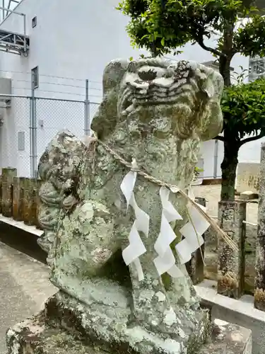 劔山神社の狛犬