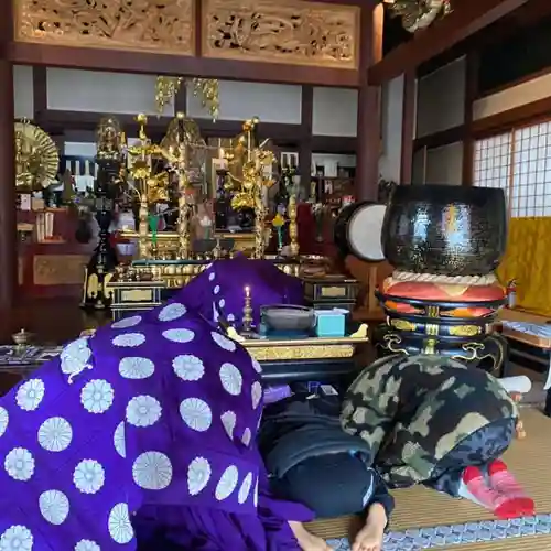 亀峰山平成院の本殿・本堂