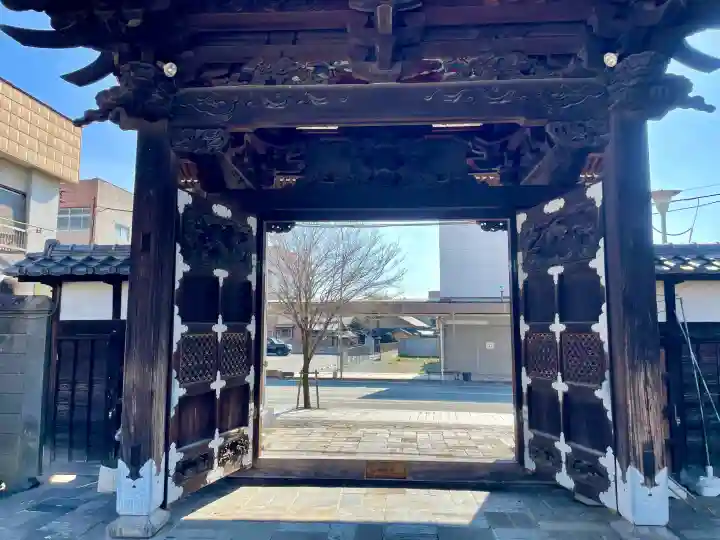 浄運寺の{uncategorized: "未分類", other: "その他", undefined: "問題あり", building: "その他建物", grave: "お墓", sacred_gate: "鳥居", guardian: "狛犬", statue: "像", buddha: "仏像", history: "歴史", nature: "自然", garden: "庭園", animal: "動物", pagoda: "塔", temizu: "手水舎", mountain_gate: "山門・神門", sanctuary: "本殿・本堂", subordinate: "末社・摂社", art: "芸術", scenery: "景色", jizo: "地蔵", ema: "絵馬", goshuin: "御朱印", omikuji: "おみくじ", items: "授与品その他", amulet: "お守り", goshuincho: "御朱印帳", eats: "食事", festival: "お祭り", votive_dance: "神楽", shichigosan: "七五三参", wedding: "結婚式", experience: "体験その他", initially: "初詣", around: "周辺", anti_infection: "感染症対策"}