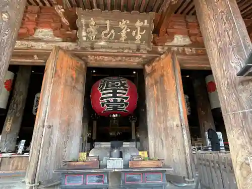 金峯山寺の本殿