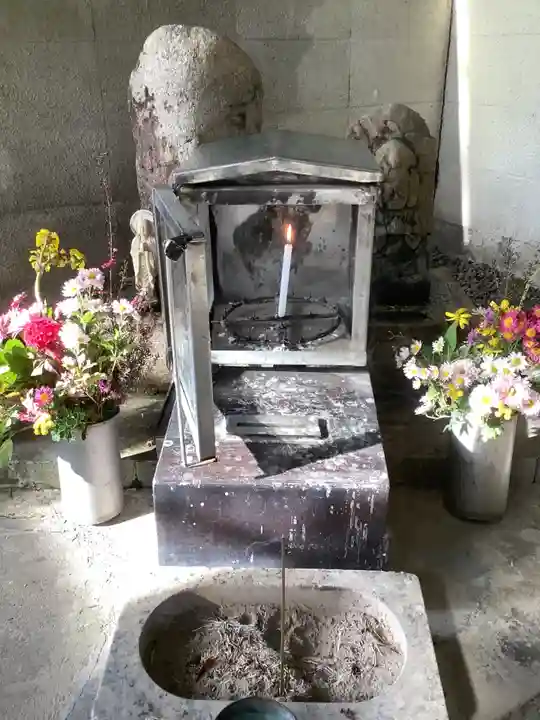 尻冷し地蔵のその他建物