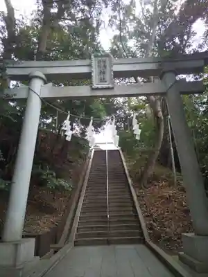 神鳥前川神社の鳥居