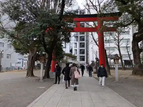花園神社の鳥居