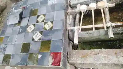 鳴尾八幡神社の手水舎