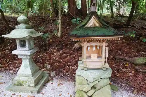 高鴨神社の末社