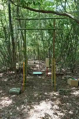 神谷稲荷明神社の鳥居