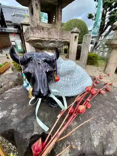 神牛石神社の像