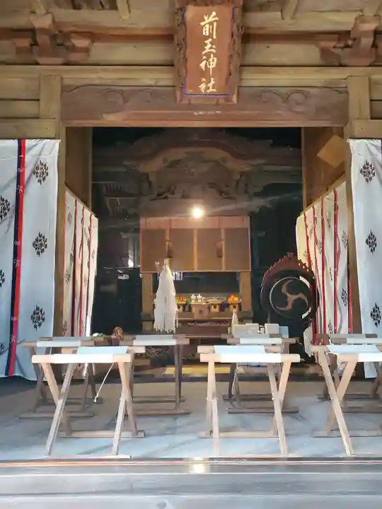 前玉神社の本殿・本堂