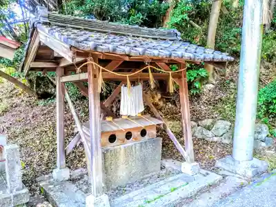 津島神社の手水舎
