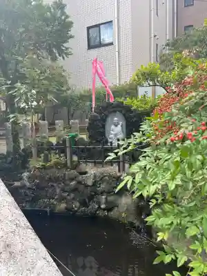 江島杉山神社の{uncategorized: "未分類", other: "その他", undefined: "問題あり", building: "その他建物", grave: "お墓", sacred_gate: "鳥居", guardian: "狛犬", statue: "像", buddha: "仏像", history: "歴史", nature: "自然", garden: "庭園", animal: "動物", pagoda: "塔", temizu: "手水舎", mountain_gate: "山門・神門", sanctuary: "本殿・本堂", subordinate: "末社・摂社", art: "芸術", scenery: "景色", jizo: "地蔵", ema: "絵馬", goshuin: "御朱印", omikuji: "おみくじ", items: "授与品その他", amulet: "お守り", goshuincho: "御朱印帳", eats: "食事", festival: "お祭り", votive_dance: "神楽", shichigosan: "七五三参", wedding: "結婚式", experience: "体験その他", initially: "初詣", around: "周辺", anti_infection: "感染症対策"}