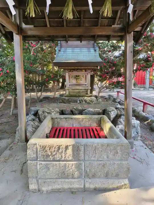 鎭國守國神社の末社・摂社