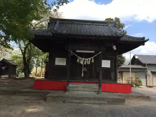 諏訪神社の本殿