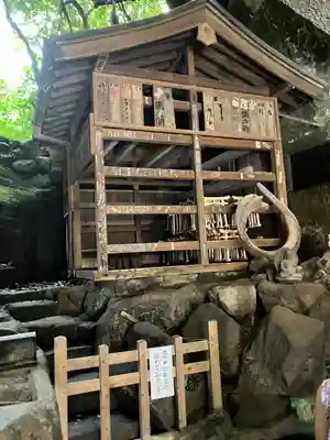 銭洗弁財天宇賀福神社(神奈川県)