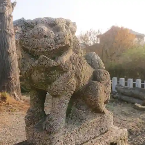 神明社（草部神明社）の狛犬