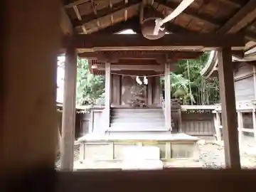 鳴神社の本殿・本堂