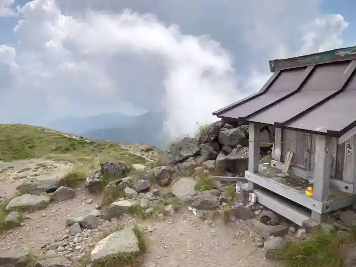 奥白根山神社の本殿・本堂