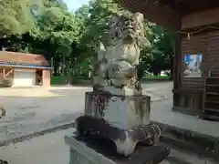 謁播神社の狛犬