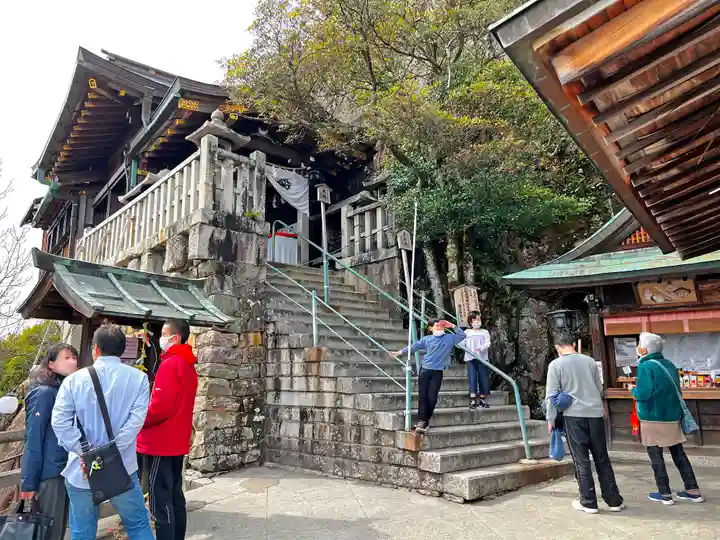 阿賀神社の本殿・本堂