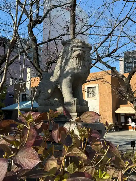 若宮八幡社の{uncategorized: "未分類", other: "その他", undefined: "問題あり", building: "その他建物", grave: "お墓", sacred_gate: "鳥居", guardian: "狛犬", statue: "像", buddha: "仏像", history: "歴史", nature: "自然", garden: "庭園", animal: "動物", pagoda: "塔", temizu: "手水舎", mountain_gate: "山門・神門", sanctuary: "本殿・本堂", subordinate: "末社・摂社", art: "芸術", scenery: "景色", jizo: "地蔵", ema: "絵馬", goshuin: "御朱印", omikuji: "おみくじ", items: "授与品その他", amulet: "お守り", goshuincho: "御朱印帳", eats: "食事", festival: "お祭り", votive_dance: "神楽", shichigosan: "七五三参", wedding: "結婚式", experience: "体験その他", initially: "初詣", around: "周辺", anti_infection: "感染症対策"}