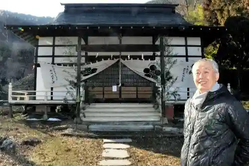 岡地天満宮の本殿