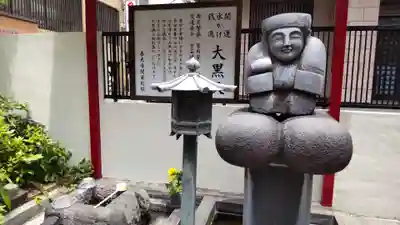 善光寺関東別院の像