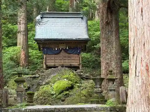 雄山神社中宮祈願殿(富山県)