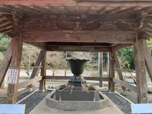 尾張高野山宗　総本山　岩屋寺の手水舎