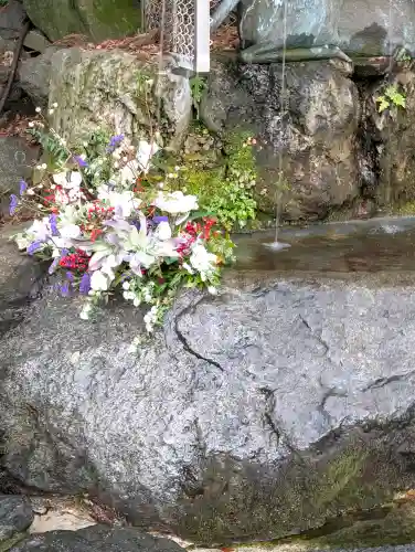 枚岡神社の{uncategorized: "未分類", other: "その他", undefined: "問題あり", building: "その他建物", grave: "お墓", sacred_gate: "鳥居", guardian: "狛犬", statue: "像", buddha: "仏像", history: "歴史", nature: "自然", garden: "庭園", animal: "動物", pagoda: "塔", temizu: "手水舎", mountain_gate: "山門・神門", sanctuary: "本殿・本堂", subordinate: "末社・摂社", art: "芸術", scenery: "景色", jizo: "地蔵", ema: "絵馬", goshuin: "御朱印", omikuji: "おみくじ", items: "授与品その他", amulet: "お守り", goshuincho: "御朱印帳", eats: "食事", festival: "お祭り", votive_dance: "神楽", shichigosan: "七五三参", wedding: "結婚式", experience: "体験その他", initially: "初詣", around: "周辺", anti_infection: "感染症対策"}