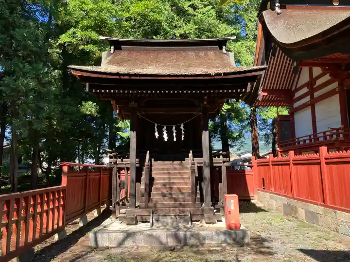 大井俣窪八幡神社の末社・摂社