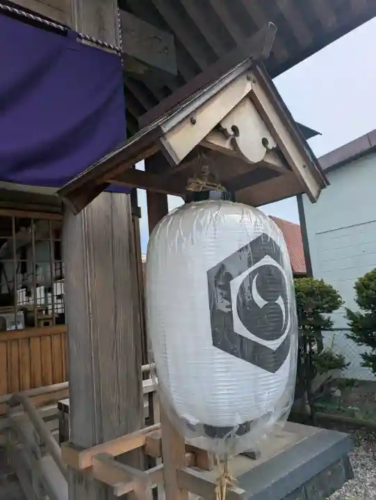亀田龍神社の{uncategorized: "未分類", other: "その他", undefined: "問題あり", building: "その他建物", grave: "お墓", sacred_gate: "鳥居", guardian: "狛犬", statue: "像", buddha: "仏像", history: "歴史", nature: "自然", garden: "庭園", animal: "動物", pagoda: "塔", temizu: "手水舎", mountain_gate: "山門・神門", sanctuary: "本殿・本堂", subordinate: "末社・摂社", art: "芸術", scenery: "景色", jizo: "地蔵", ema: "絵馬", goshuin: "御朱印", omikuji: "おみくじ", items: "授与品その他", amulet: "お守り", goshuincho: "御朱印帳", eats: "食事", festival: "お祭り", votive_dance: "神楽", shichigosan: "七五三参", wedding: "結婚式", experience: "体験その他", initially: "初詣", around: "周辺", anti_infection: "感染症対策"}