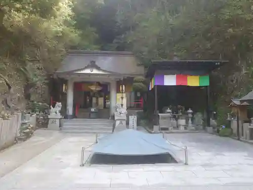 布引不動尊(大阪府)