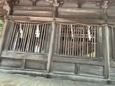 諏訪大社上社前宮の本殿・本堂