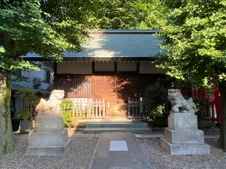 諏訪神社の本殿・本堂
