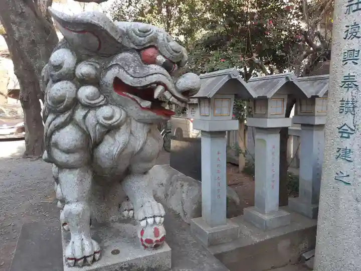 くまくま神社(導きの社 熊野町熊野神社)の狛犬