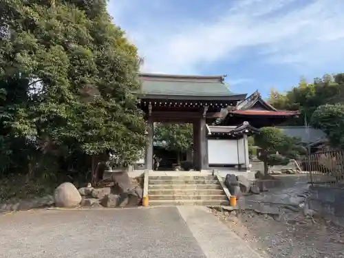 感応院の{uncategorized: "未分類", other: "その他", undefined: "問題あり", building: "その他建物", grave: "お墓", sacred_gate: "鳥居", guardian: "狛犬", statue: "像", buddha: "仏像", history: "歴史", nature: "自然", garden: "庭園", animal: "動物", pagoda: "塔", temizu: "手水舎", mountain_gate: "山門・神門", sanctuary: "本殿・本堂", subordinate: "末社・摂社", art: "芸術", scenery: "景色", jizo: "地蔵", ema: "絵馬", goshuin: "御朱印", omikuji: "おみくじ", items: "授与品その他", amulet: "お守り", goshuincho: "御朱印帳", eats: "食事", festival: "お祭り", votive_dance: "神楽", shichigosan: "七五三参", wedding: "結婚式", experience: "体験その他", initially: "初詣", around: "周辺", anti_infection: "感染症対策"}