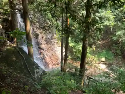 母の白滝神社の周辺