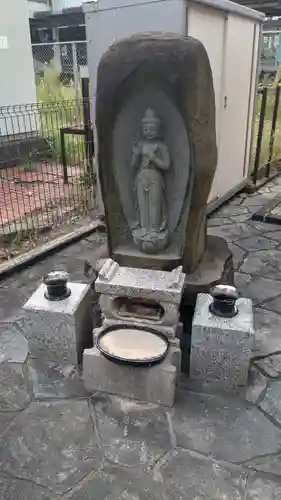 木更津駅東口無縁観音講の仏像