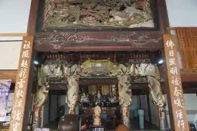 明鏡山龍雲寺の本殿・本堂