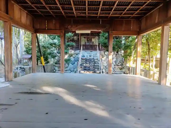 神明社荒神社(萩原町串作)の本殿・本堂