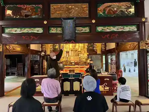 長徳寺の本殿