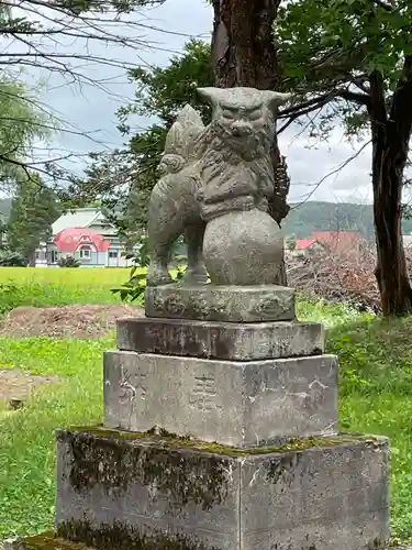真龍神社の狛犬