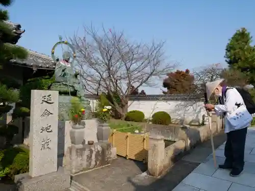 曼荼羅寺の地蔵