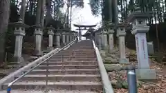 三峯神社の建物その他