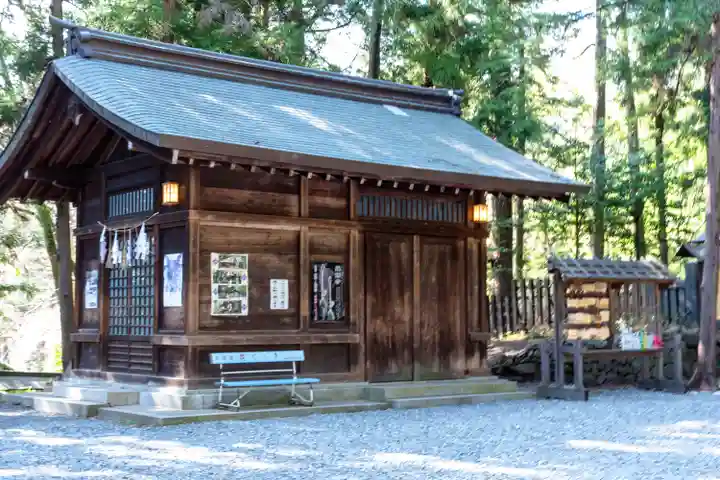 諏訪大社下社春宮(長野県)